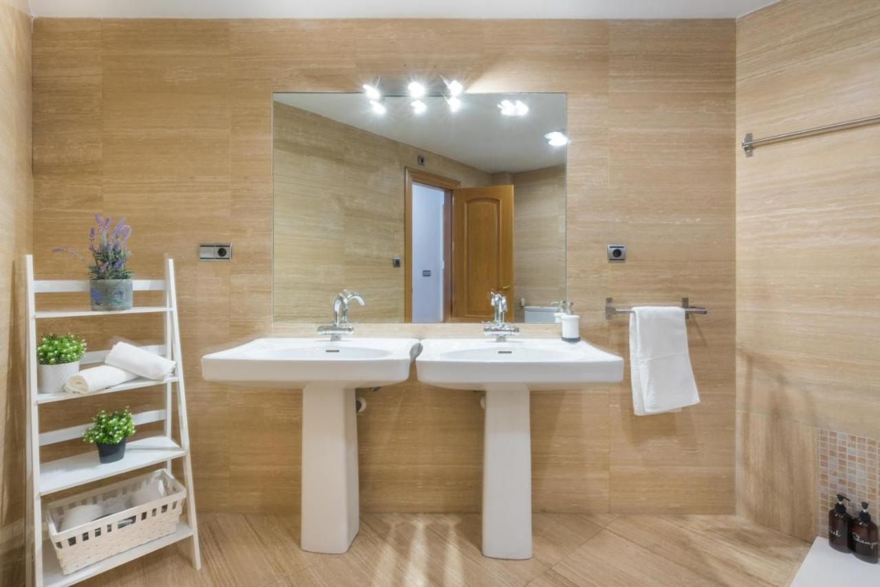 Apartamento Moderno Calle Larios Málaga Esterno foto